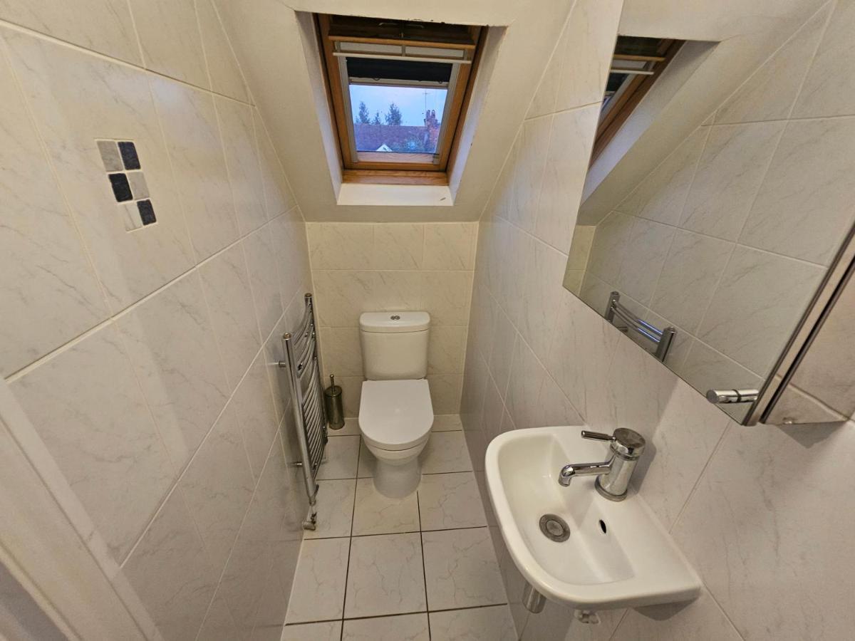 Large 4 Bedrooms Golders Green Londra Exterior foto